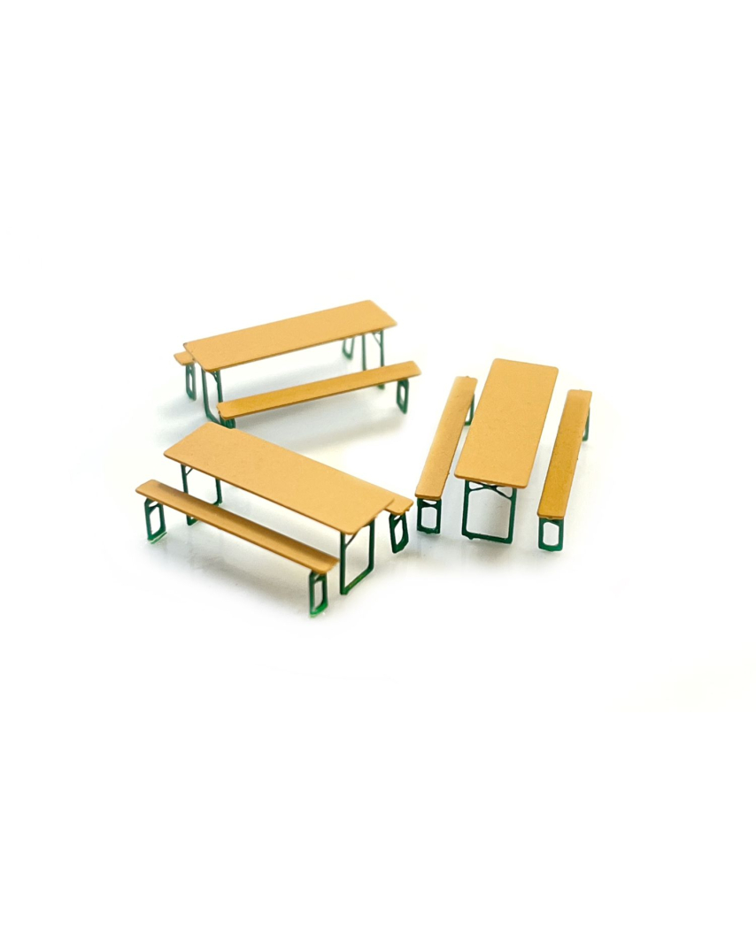 N | Folding tables and benches