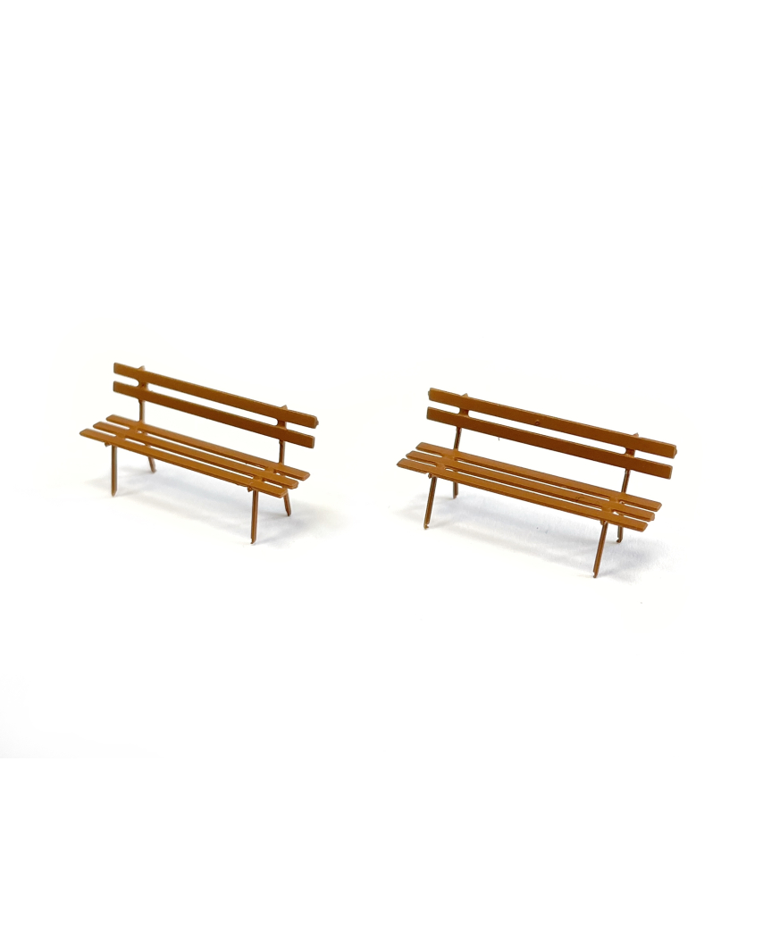 H0 | Brown park benches