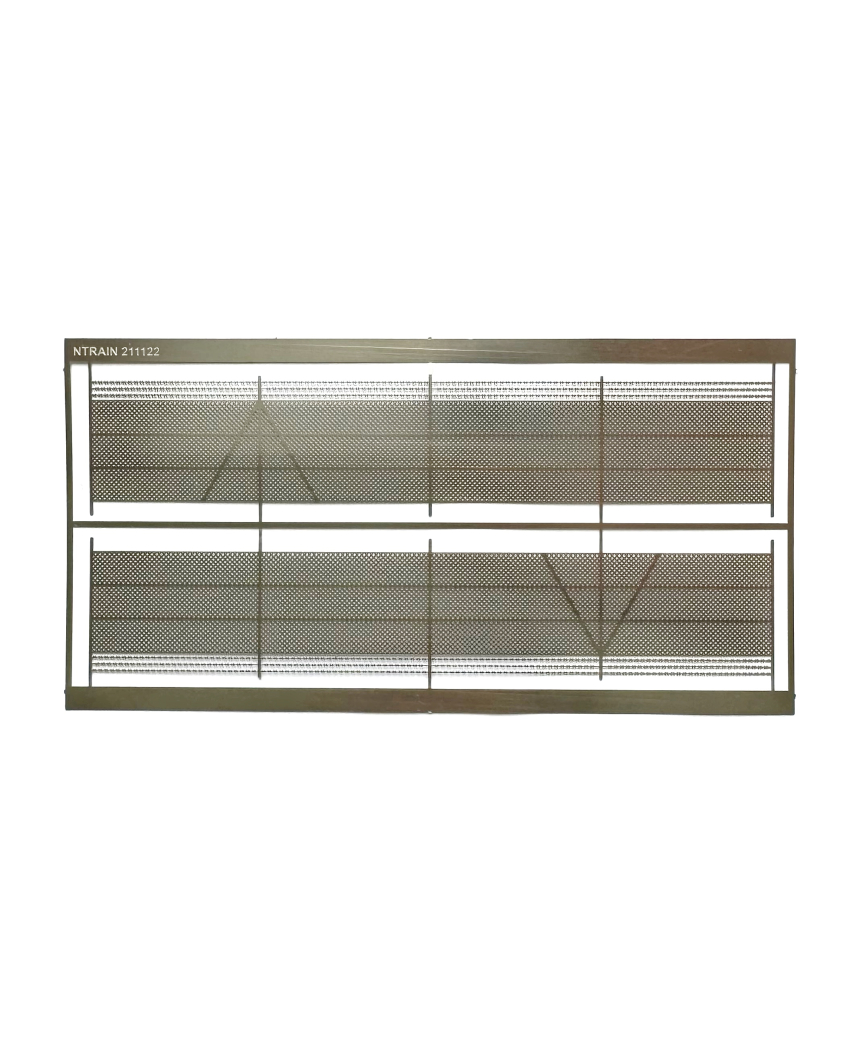 Mesh fence with barbed-wire