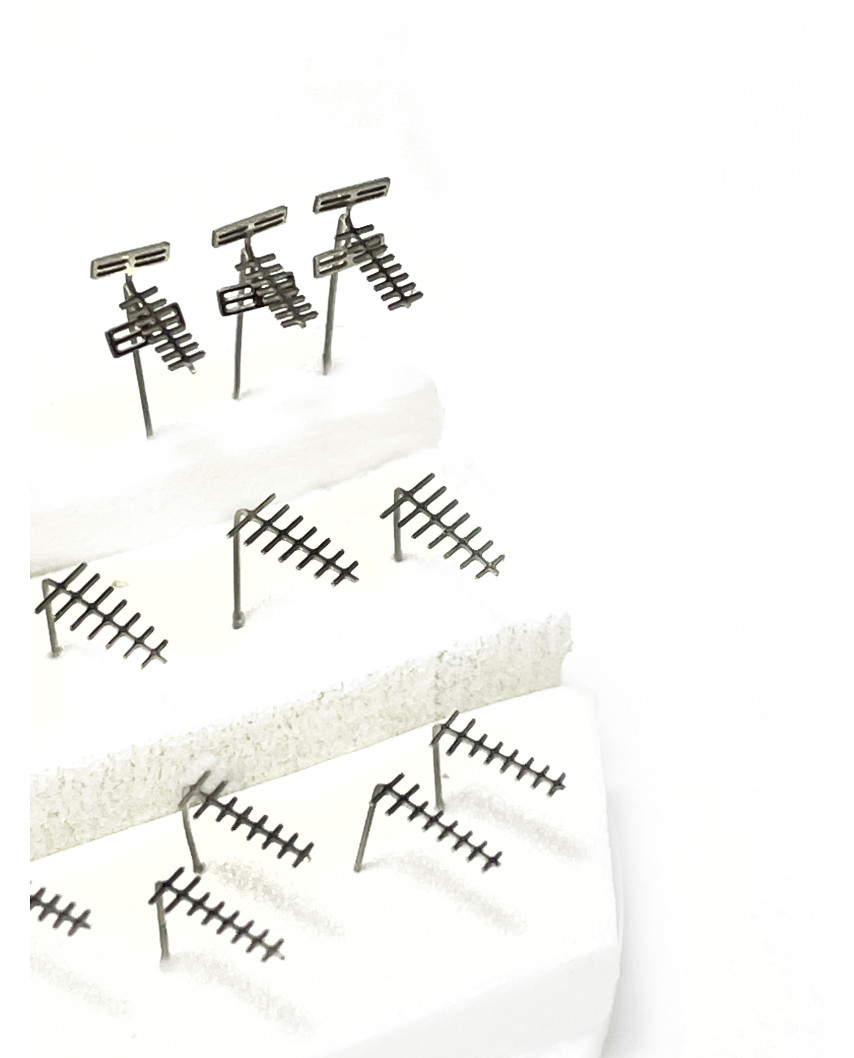 TV Antennas (18 units)