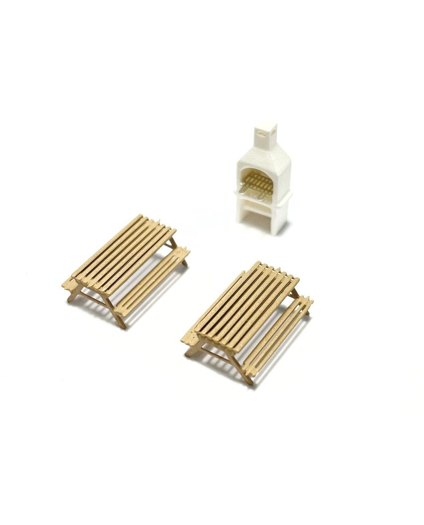 Barbacoa de jardín y 2 mesas de pícnic